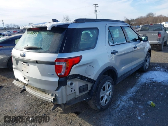2016 Ford Police Interceptor Utility z VIN 1FM5K8ARXGGA96972, wystawiony jako IAAI lot #41375913 z przebiegiem 113 215 mil mil oraz . Historia ofert i sprzedaży dostępna na DreamBid. Obrazek 4.