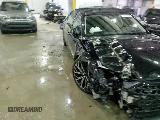 2024 Audi A8 z VIN WAULDAF88RN011314, wystawiony jako Copart lot #44944685 z przebiegiem 5 063 mil mil oraz Szkoda całkowita • Salvage title. Historia ofert i sprzedaży dostępna na DreamBid. Obrazek 14.