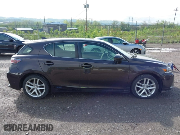 2014 Lexus CT 200h with VIN JTHKD5BH5E2203375, listed as a IAAI auction lot 42183224 with 186,696 mi miles and . Bid and sale history available at DreamBid. Image 13.