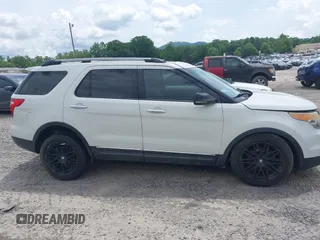2011 Ford Explorer XLT z VIN 1FMHK8D88BGA73716, wystawiony jako IAAI lot #42509225 z przebiegiem 222 234 mil mil oraz . Historia ofert i sprzedaży dostępna na DreamBid. Obrazek 13.