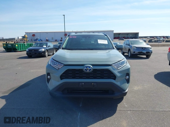 2021 Toyota RAV4 Hybrid XLE with VIN 4T3RWRFVXMU042576, listed as a IAAI auction lot 41904547 with 27,675 mi miles. Bid and sale history available at carsss.com. Image 12.