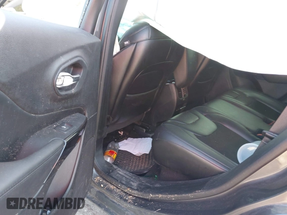 2019 Jeep Cherokee Latitude Plus с VIN 1C4PJMLB5KD363244, выставлен на аукционе IAAI как лот 41820628 с пробегом 94 330 миль миль и . История ставок и продаж доступна на DreamBid. Изображение 8.