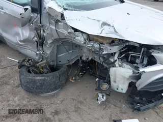 2016 Ford Escape SE с VIN 1FMCU9G98GUB42623, выставлен на аукционе IAAI как лот 41614427 с пробегом Не указан миль и . История ставок и продаж доступна на DreamBid. Изображение 6.