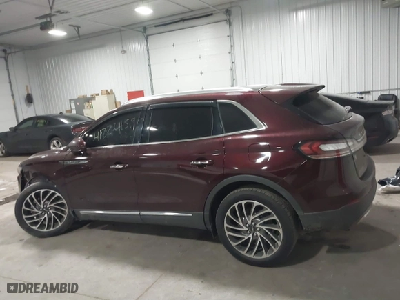 2019 Lincoln Nautilus Reserve with VIN 2LMPJ8LPXKBL42446, listed as a IAAI auction lot 41224159 with 117,630 mi miles. Bid and sale history available at carsss.com. Image 13.