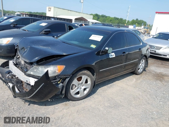 2006 Acura RL z VIN JH4KB16556C012209, wystawiony jako IAAI lot #42427472 z przebiegiem Nie podano mil oraz . Historia ofert i sprzedaży dostępna na DreamBid. Obrazek 2.