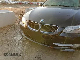 2012 BMW 3 Series 328i z VIN WBADW3C51CE824263, wystawiony jako Copart lot #42256095 z przebiegiem 181 022 mil mil oraz Nie do naprawy • Non repairable. Historia ofert i sprzedaży dostępna na DreamBid. Obrazek 13.