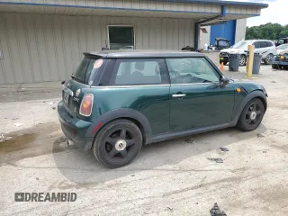 2007 MINI Hardtop with VIN WMWMF33537TL77985, listed as a Copart auction lot 61908635 with 180,470 mi miles and Salvage title. Bid and sale history available at DreamBid. Image 3.