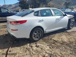 2019 Kia Optima S with VIN 5XXGT4L37KG318038, listed as a IAAI auction lot 41681133 with 78,830 mi miles. Bid and sale history available at carsss.com. Image 4.