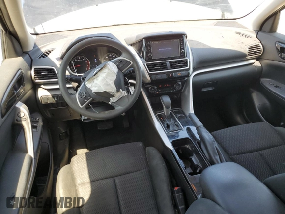 2020 Mitsubishi Eclipse Cross ES z VIN JA4AS3AA9LZ022743, wystawiony jako Copart lot #52972425 z przebiegiem 106 304 mil mil oraz Nie do naprawy • Non repairable. Historia ofert i sprzedaży dostępna na DreamBid. Obrazek 8.