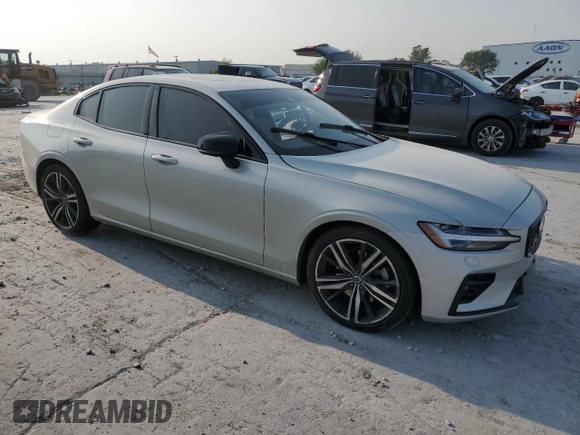 2022 Volvo S60 Ultimate Dark Theme with VIN 7JRL12TM4NG165781, listed as a Copart auction lot 66046803 with 15,059 mi miles and . Bid and sale history available at DreamBid. Image 4.