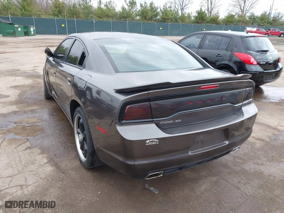2014 Dodge Charger SE with VIN 2C3CDXBG8EH357664, listed as a IAAI auction lot 41860609 with 94,918 mi miles. Bid and sale history available at carsss.com. Image 3.