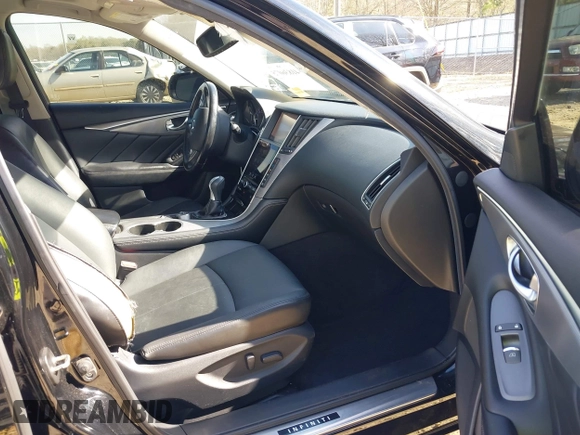 2016 Infiniti Q50 3.0t Premium with VIN JN1EV7AR4GM345731, listed as a IAAI auction lot 41836075 with 88,682 mi miles. Bid and sale history available at carsss.com. Image 5.