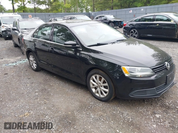 2013 Volkswagen Jetta SE with VIN 3VWDP7AJ7DM212911, listed as a IAAI auction lot 42307323 with 128,745 mi miles and . Bid and sale history available at DreamBid. Image 1.