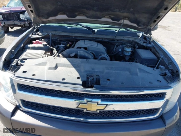 2008 Chevrolet Silverado 1500 LT w/1LT with VIN 2GCEK13M381107774, listed as a IAAI auction lot 41718057 with 167,336 mi miles. Bid and sale history available at carsss.com. Image 10.