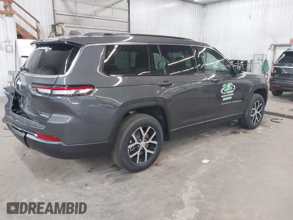 2025 Jeep Grand Cherokee Limited with VIN 1C4RJKBG3S8634319, listed as a IAAI auction lot 41817917 with 523 mi miles and . Bid and sale history available at DreamBid. Image 4.