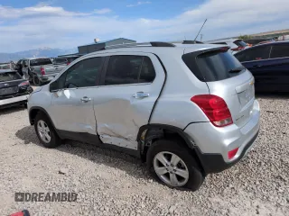 2020 Chevrolet Trax LT with VIN KL7CJPSB9LB038110, listed as a Copart auction lot 60111125 with 54,710 mi miles and Salvage title. Bid and sale history available at DreamBid. Image 2.