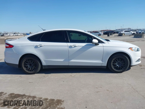 2016 Ford Fusion S with VIN 3FA6P0G7XGR302551, listed as a IAAI auction lot 41847453 with 99,058 mi miles. Bid and sale history available at carsss.com. Image 13.