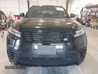 2025 Land Rover Range Rover Velar Dynamic SE с VIN SALYL2EX3SA398189, выставлен на аукционе IAAI как лот 42806050 с пробегом 29 765 миль миль и . История ставок и продаж доступна на DreamBid. Изображение 13.
