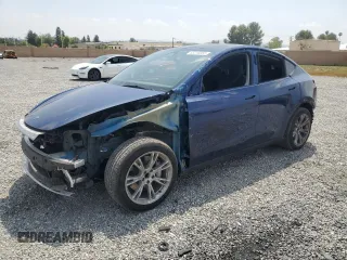 2024 Tesla Model Y с VIN 7SAYGDED3RF006264, выставлен на аукционе Copart как лот 55210365 с пробегом 19 394 миль миль и Списание • Salvage title. История ставок и продаж доступна на DreamBid. Изображение 1.