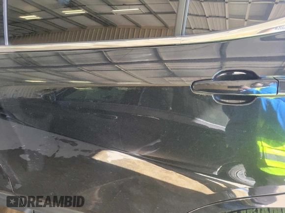 2020 Chevrolet Equinox LT z VIN 2GNAXJEV5L6233921, wystawiony jako IAAI lot #42466454 z przebiegiem 64 667 mil mil oraz . Historia ofert i sprzedaży dostępna na DreamBid. Obrazek 31.