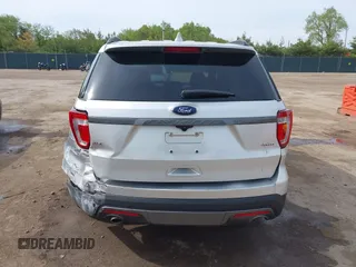 2017 Ford Explorer XLT z VIN 1FM5K8D80HGA02103, wystawiony jako IAAI lot #42288779 z przebiegiem 209 401 mil mil oraz . Historia ofert i sprzedaży dostępna na DreamBid. Obrazek 16.