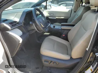 2022 Toyota Sienna XLE z VIN 5TDJRKECXNS095020, wystawiony jako Copart lot #58532445 z przebiegiem 33 154 mil mil oraz Szkoda całkowita • Salvage title. Historia ofert i sprzedaży dostępna na DreamBid. Obrazek 7.