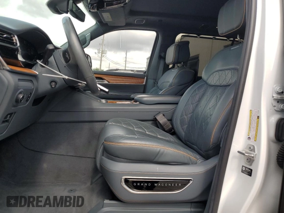 2022 Jeep Grand Wagoneer Series III с VIN 1C4SJVGJ3NS104673, выставлен на аукционе Copart как лот 56624915 с пробегом 34 649 миль миль и На запчасти • Non repairable. История ставок и продаж доступна на DreamBid. Изображение 7.