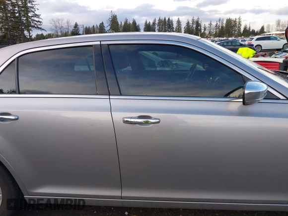 2014 Chrysler 300 C with VIN 2C3CCAKG9EH201407, listed as a IAAI auction lot 41658245 with 95,891 mi miles and . Bid and sale history available at carsss.com. Image 13.