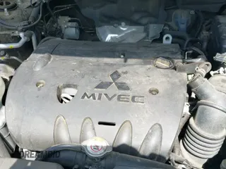 2021 Mitsubishi Outlander ES z VIN JA4ARUAU2MU022903, wystawiony jako IAAI lot #42536812 z przebiegiem 112 865 mil mil oraz . Historia ofert i sprzedaży dostępna na DreamBid. Obrazek 19.