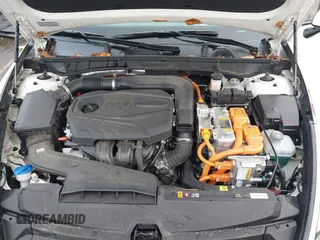 2020 Hyundai Sonata Hybrid Limited with VIN KMHL54JJ4LA015219, listed as a IAAI auction lot 41484462 with 32,725 mi miles. Bid and sale history available at carsss.com. Image 10.
