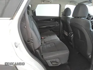 2019 Kia Sorento LX z VIN 5XYPG4A54KG482528, wystawiony jako Copart lot #55098735 z przebiegiem 128 821 mil mil oraz Czysty tytuł • Clean title. Historia ofert i sprzedaży dostępna na DreamBid. Obrazek 11.