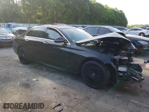 2017 Mercedes-Benz E 300 Luxury with VIN WDDZF4KB2HA193940, listed as a Copart auction lot 53404865 with Not provided miles and Salvage title. Bid and sale history available at DreamBid. Image 4.