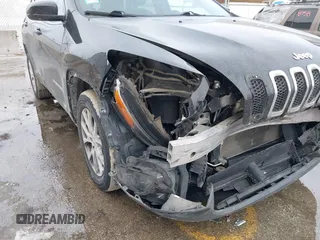 2018 Jeep Cherokee Latitude Plus with VIN 1C4PJLLB3JD553228, listed as a IAAI auction lot 41651643 with 80,712 mi miles and . Bid and sale history available at DreamBid. Image 6.