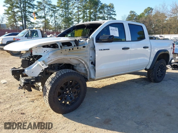 2023 Chevrolet Colorado 4WD Trail Boss with VIN 1GCPTEEK4P1229539, listed as a IAAI auction lot 41251782 with 45,027 mi miles. Bid and sale history available at carsss.com. Image 18.