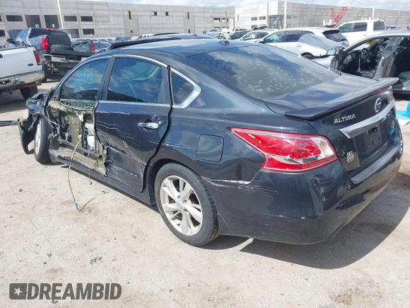 2013 Nissan Altima SV with VIN 1N4AL3AP0DN557255, listed as a IAAI auction lot 42574146 with 185,886 mi miles and . Bid and sale history available at DreamBid. Image 3.