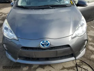 2014 Toyota Prius c One with VIN JTDKDTB31E1563243, listed as a Copart auction lot 54044525 with 130,652 mi miles and Clean Title. Bid and sale history available at carsss.com. Image 12.