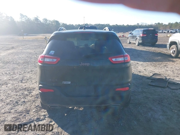 2016 Jeep Cherokee Latitude with VIN 1C4PJMCS4GW279721, listed as a IAAI auction lot 41463929 with 89,205 mi miles. Bid and sale history available at carsss.com. Image 16.