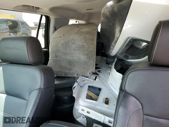 2016 GMC Yukon Denali with VIN 1GKS2CKJ5GR282446, listed as a Copart auction lot 68660254 with 122,751 mi miles and Salvage Title. Bid and sale history available at carsss.com. Image 10.