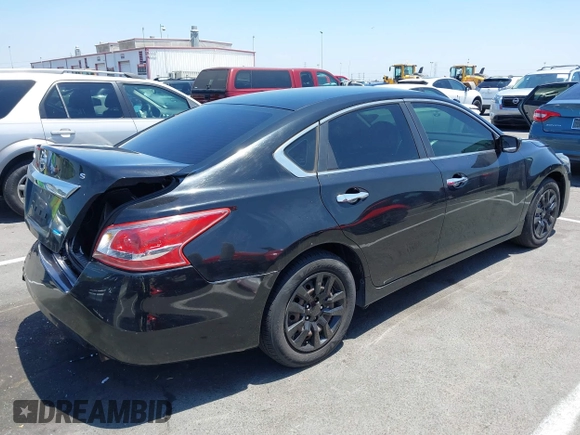 2013 Nissan Altima SV with VIN 1N4AL3AP7DC210257, listed as a IAAI auction lot 42661913 with 143,079 mi miles and . Bid and sale history available at DreamBid. Image 4.