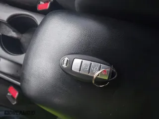 2014 Nissan Sentra SV with VIN 3N1AB7AP8EY240335, listed as a IAAI auction lot 41425022 with 120,418 mi miles. Bid and sale history available at carsss.com. Image 11.