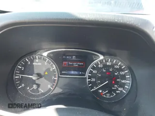 2018 Nissan Pathfinder SL with VIN 5N1DR2MM1JC618956, listed as a IAAI auction lot 41539068 with 68,493 mi miles. Bid and sale history available at carsss.com. Image 7.