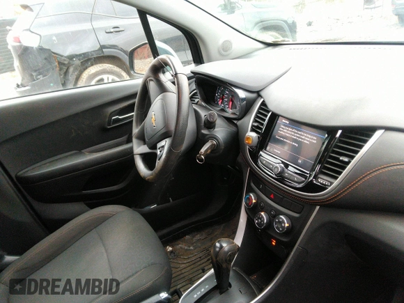 2021 Chevrolet Trax LS z VIN KL7CJKSB0MB322634, wystawiony jako IAAI lot #41705778 z przebiegiem 31 166 mil mil oraz . Historia ofert i sprzedaży dostępna na DreamBid. Obrazek 5.
