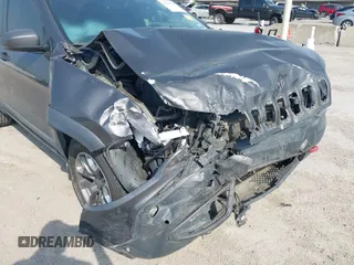 2019 Jeep Cherokee Trailhawk с VIN 1C4PJMBX7KD189366, выставлен на аукционе IAAI как лот 42252787 с пробегом 132 635 миль миль и . История ставок и продаж доступна на DreamBid. Изображение 6.
