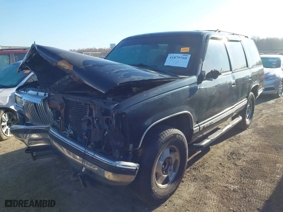 1996 Chevrolet Tahoe with VIN 1GNEK13RXTJ418622, listed as a IAAI auction lot 41879760 with 349,211 mi miles. Bid and sale history available at carsss.com. Image 17.