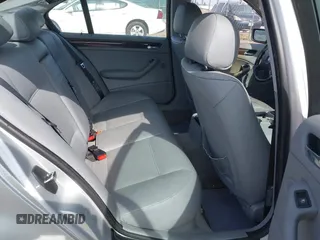 2003 BMW 3 Series 325i with VIN WBAET374X3NJ28919, listed as a IAAI auction lot 41809037 with 186,755 mi miles and . Bid and sale history available at DreamBid. Image 8.
