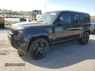 2022 Land Rover Defender V8 z VIN SALEWERE8N2074626, wystawiony jako Copart lot #53353845 z przebiegiem 47 570 mil mil oraz Szkoda całkowita • Salvage title. Historia ofert i sprzedaży dostępna na DreamBid. Obrazek 1.
