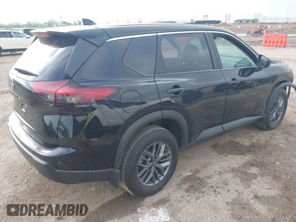 2024 Nissan Rogue S z VIN 5N1BT3AA7RC728592, wystawiony jako IAAI lot #42117877 z przebiegiem 25 299 mil mil oraz . Historia ofert i sprzedaży dostępna na DreamBid. Obrazek 4.