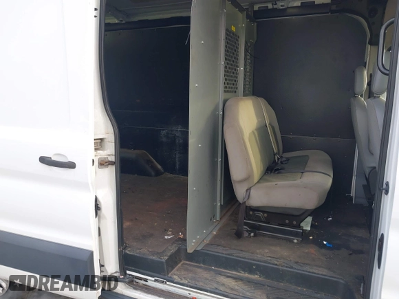 2018 Ford Transit с VIN 1FTYE2CM5JKA08955, выставлен на аукционе IAAI как лот 41784665 с пробегом 171 357 миль миль и . История ставок и продаж доступна на DreamBid. Изображение 8.