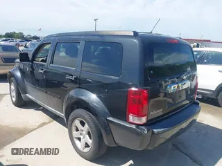 2010 Dodge Nitro SXT z VIN 1D4PT5GK2AW104047, wystawiony jako IAAI lot #42454184 z przebiegiem 132 041 mil mil oraz . Historia ofert i sprzedaży dostępna na DreamBid. Obrazek 3.
