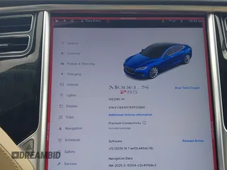 2014 Tesla Model S 60 z VIN 5YJSA1H17EFP33860, wystawiony jako IAAI lot #42471432 z przebiegiem 142 045 mil mil oraz . Historia ofert i sprzedaży dostępna na DreamBid. Obrazek 7.
